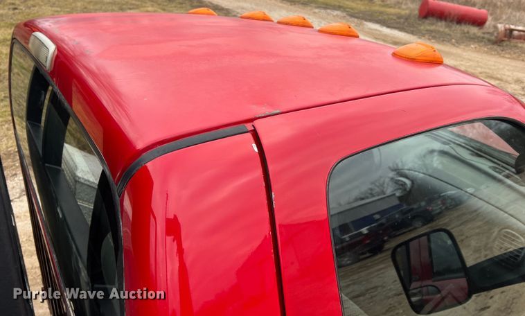 image for item JU9671 2001 Dodge Ram 3500 SLT Laramie  flatbed pickup truck