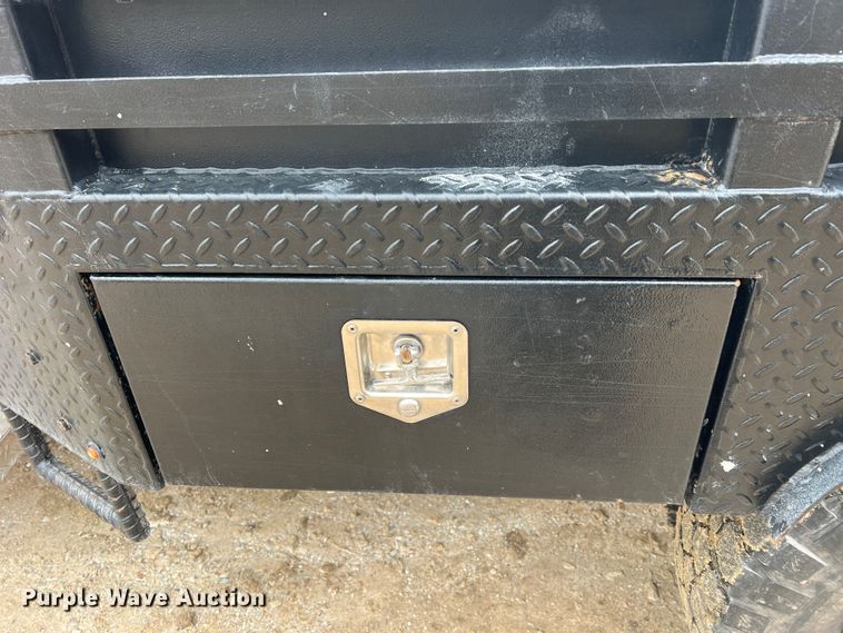 image for item JU9671 2001 Dodge Ram 3500 SLT Laramie  flatbed pickup truck