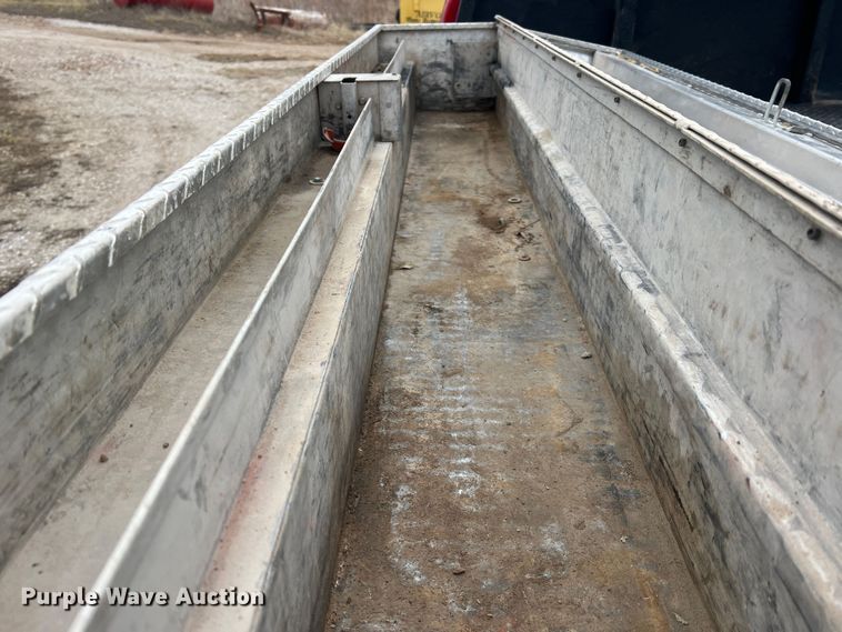 image for item JU9671 2001 Dodge Ram 3500 SLT Laramie  flatbed pickup truck