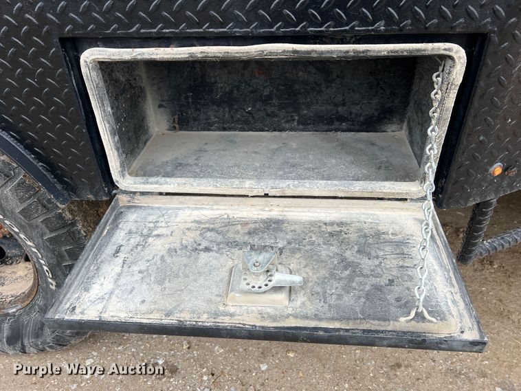 image for item JU9671 2001 Dodge Ram 3500 SLT Laramie  flatbed pickup truck