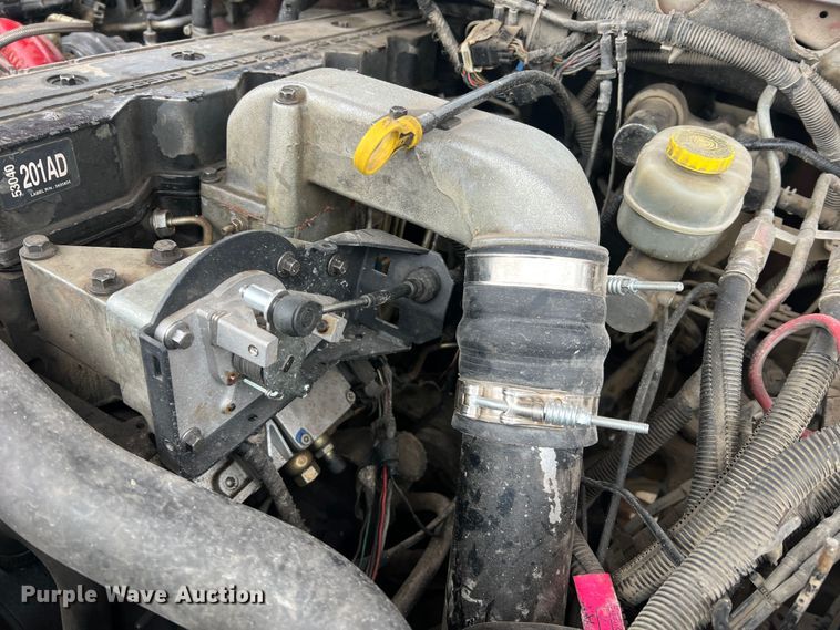 image for item JU9671 2001 Dodge Ram 3500 SLT Laramie  flatbed pickup truck