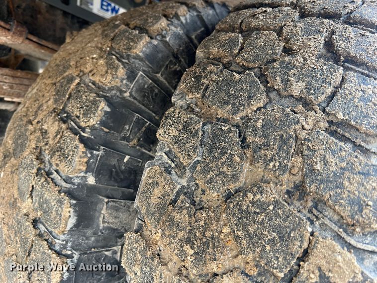 image for item JU9671 2001 Dodge Ram 3500 SLT Laramie  flatbed pickup truck