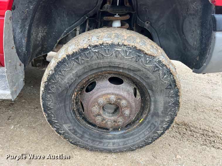 image for item JU9671 2001 Dodge Ram 3500 SLT Laramie  flatbed pickup truck