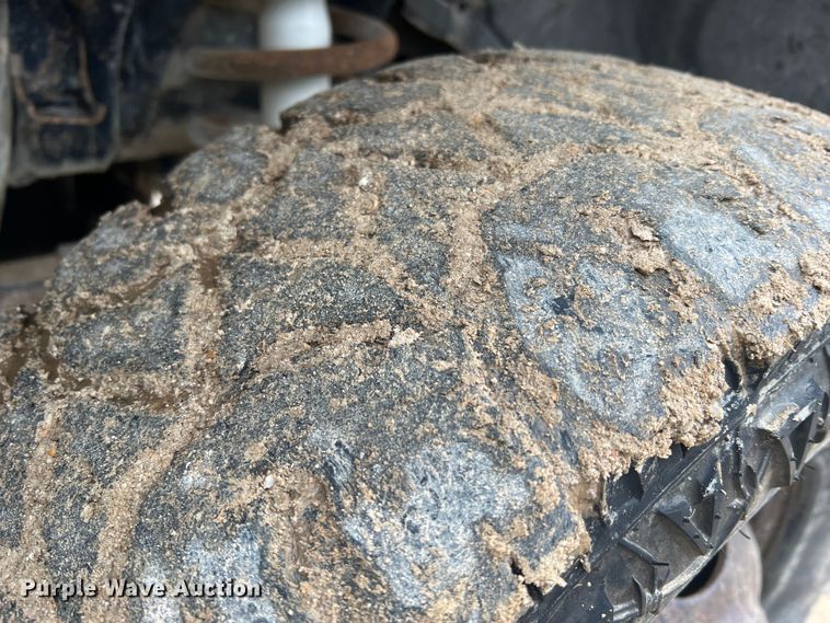 image for item JU9671 2001 Dodge Ram 3500 SLT Laramie  flatbed pickup truck