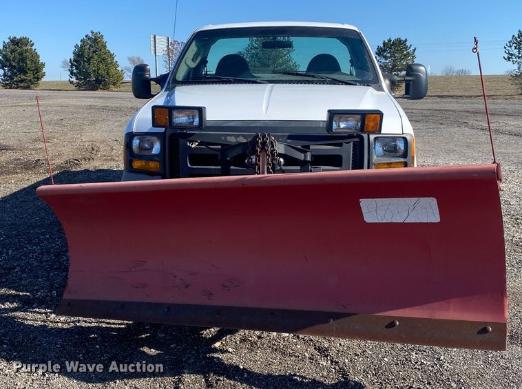 image for item JW9186 2005 Ford F250 Super Duty  utility bed pickup truck