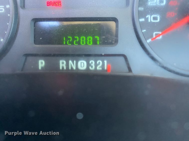 image for item JW9186 2005 Ford F250 Super Duty  utility bed pickup truck