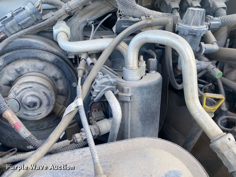 image for item JW9186 2005 Ford F250 Super Duty  utility bed pickup truck