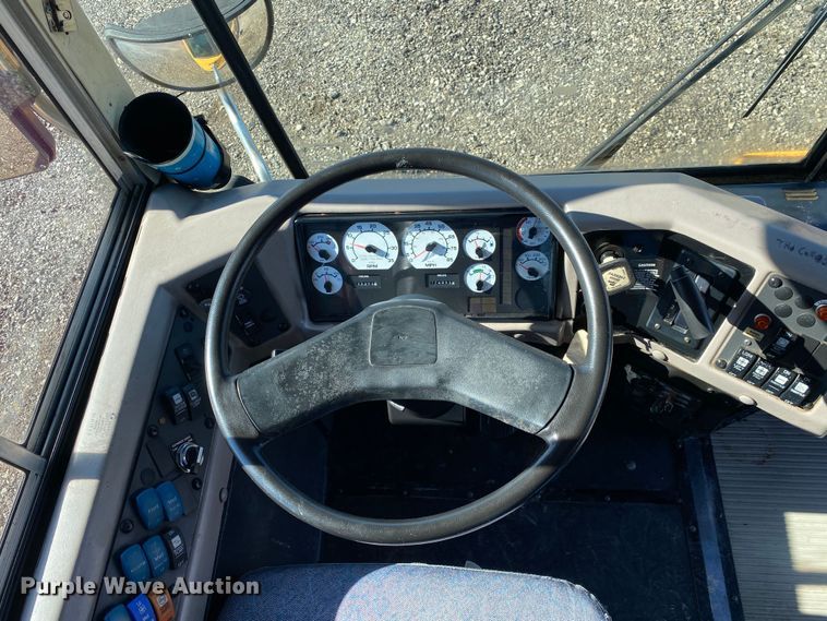 image for item JW9190 2013 International PB305  school bus