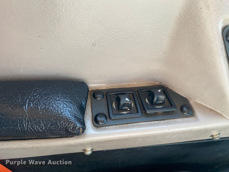 image for item JW9190 2013 International PB305  school bus