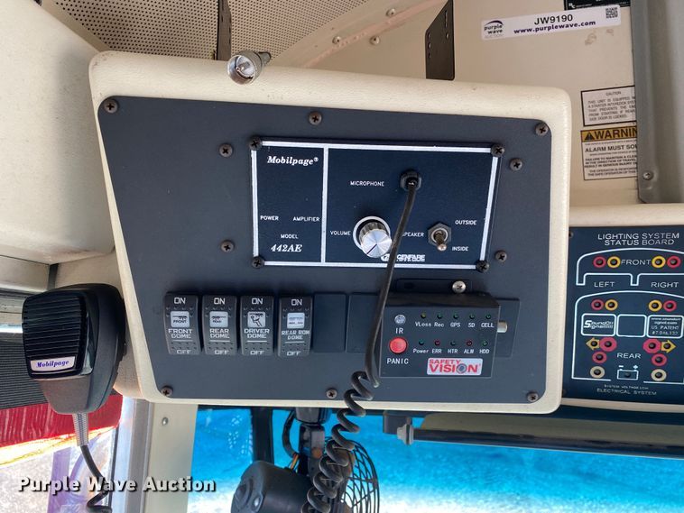 image for item JW9190 2013 International PB305  school bus