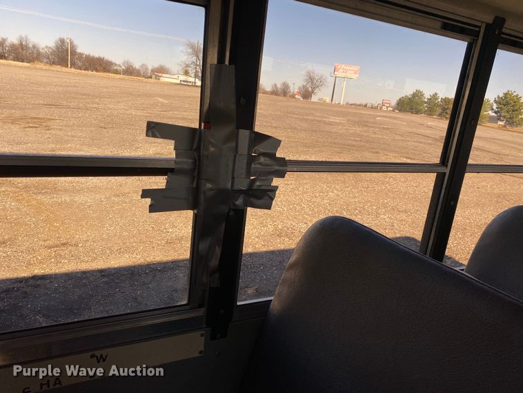 image for item JW9190 2013 International PB305  school bus