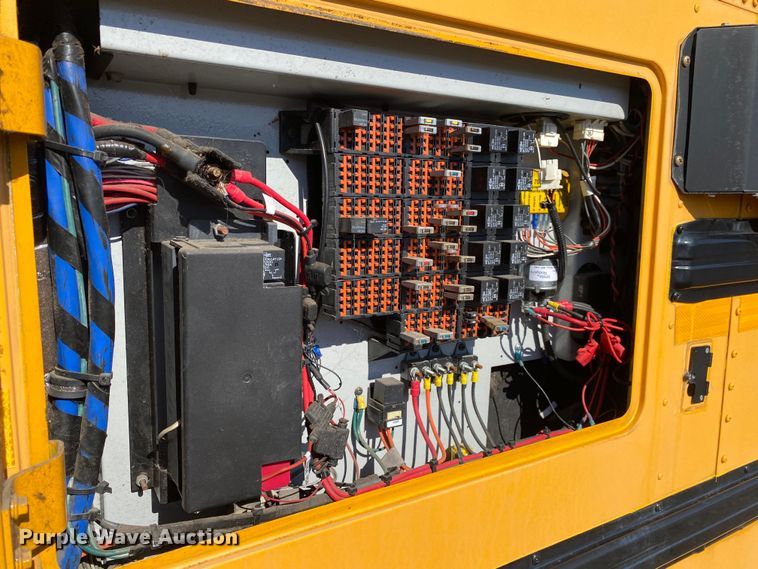 image for item JW9190 2013 International PB305  school bus