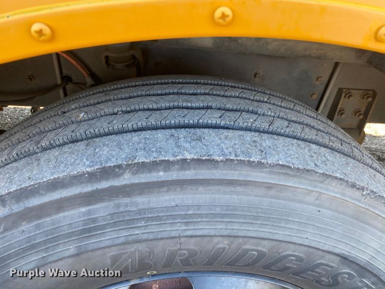 image for item JW9190 2013 International PB305  school bus