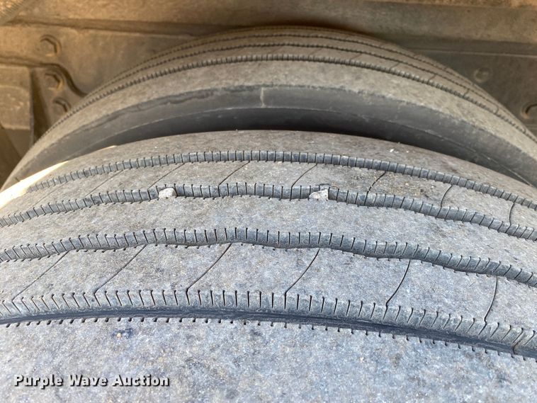 image for item JW9190 2013 International PB305  school bus