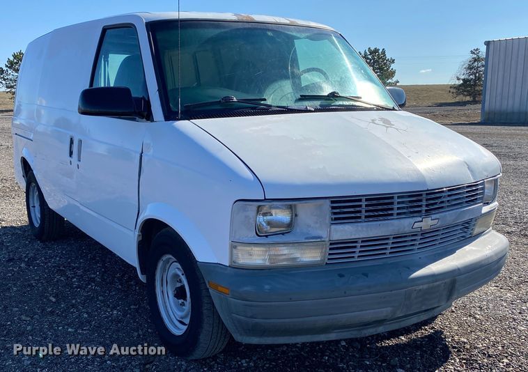 image for item JW9191 1998 Chevrolet Astro  van