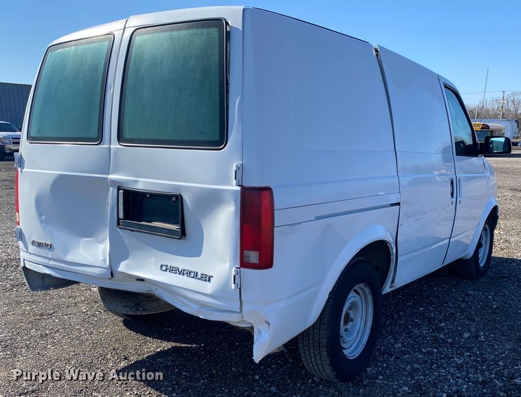 image for item JW9191 1998 Chevrolet Astro  van