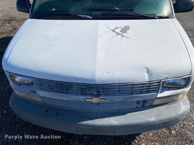 image for item JW9191 1998 Chevrolet Astro  van