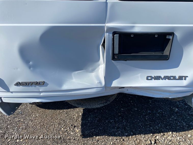 image for item JW9191 1998 Chevrolet Astro  van