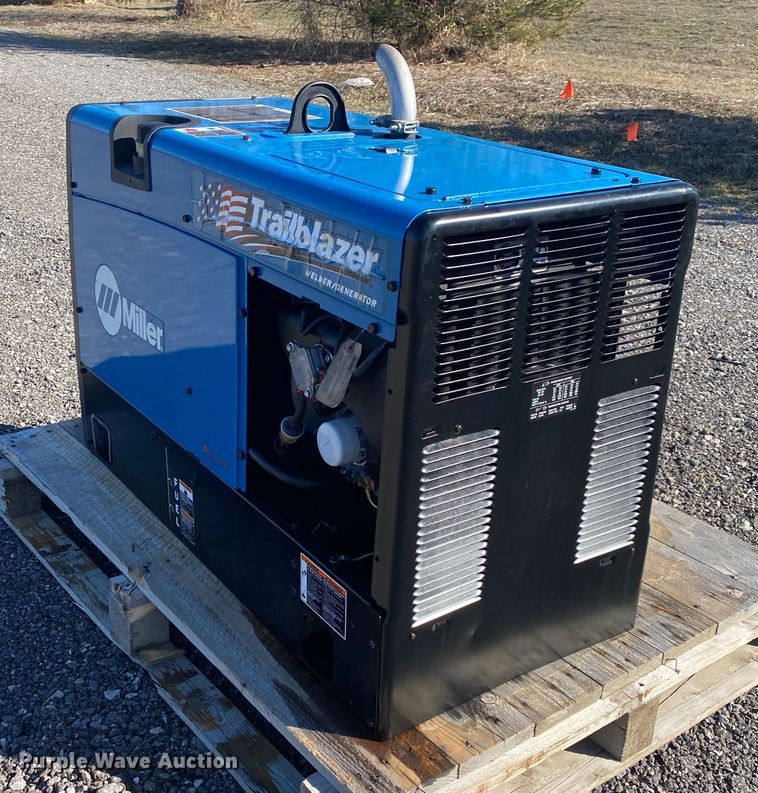 image for item JW9194 Miller Trailblazer  welder/generator