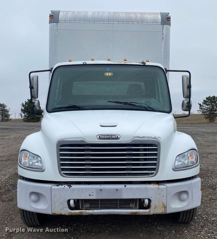 image for item JW9205 2005 Freightliner Business Class M2  box truck