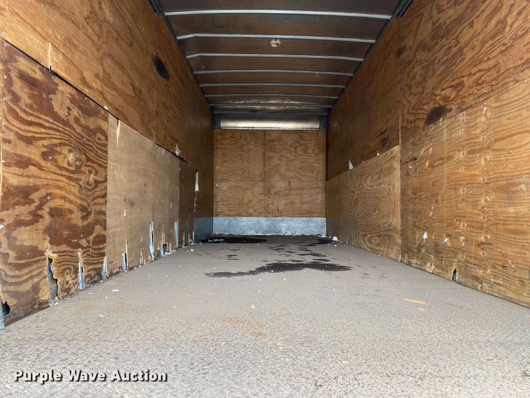 image for item JW9205 2005 Freightliner Business Class M2  box truck