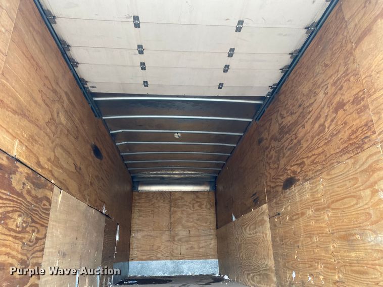 image for item JW9205 2005 Freightliner Business Class M2  box truck