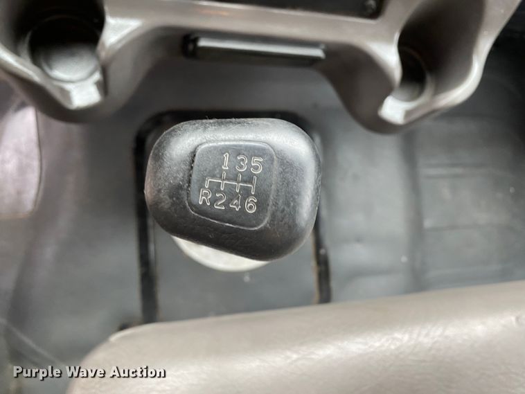 image for item JW9205 2005 Freightliner Business Class M2  box truck