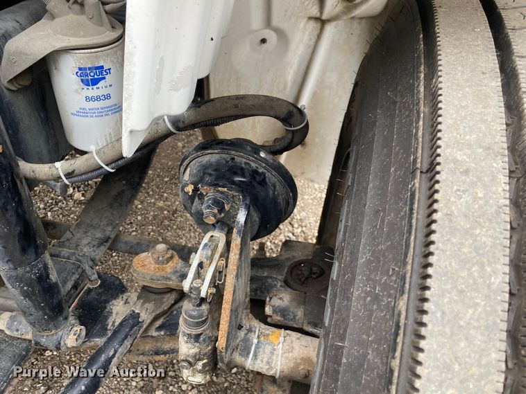 image for item JW9205 2005 Freightliner Business Class M2  box truck