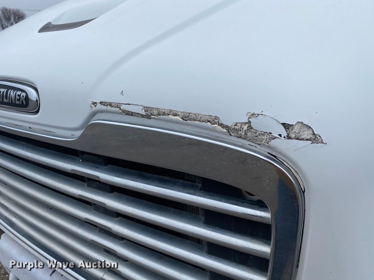 image for item JW9205 2005 Freightliner Business Class M2  box truck