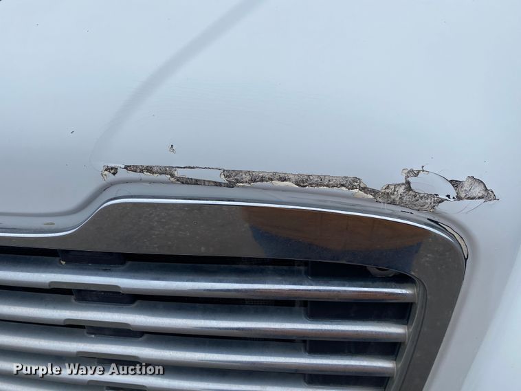 image for item JW9205 2005 Freightliner Business Class M2  box truck