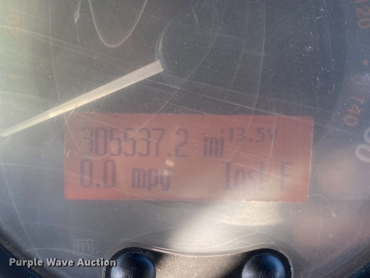 image for item JW9286 2005 Freightliner MT55  delivery van