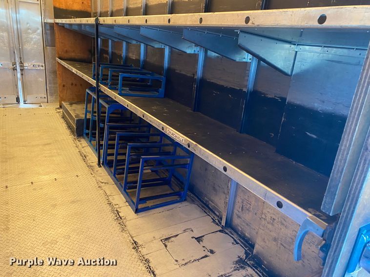 image for item JW9286 2005 Freightliner MT55  delivery van