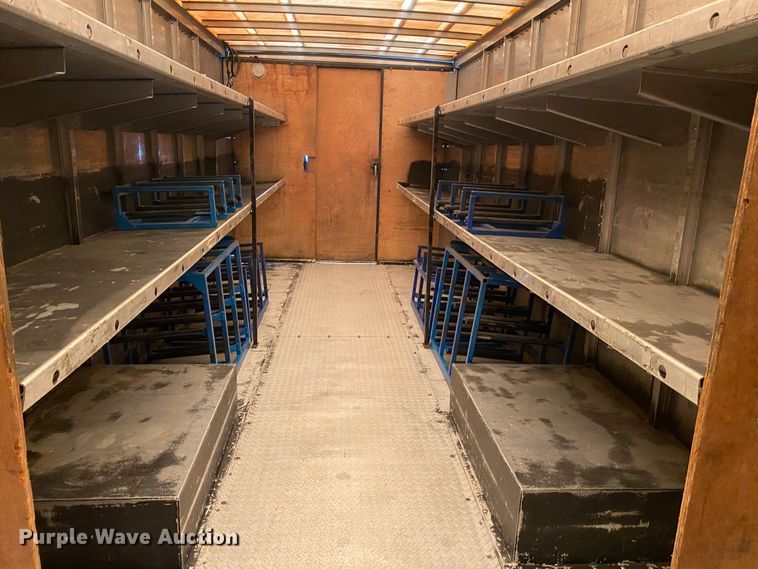 image for item JW9286 2005 Freightliner MT55  delivery van