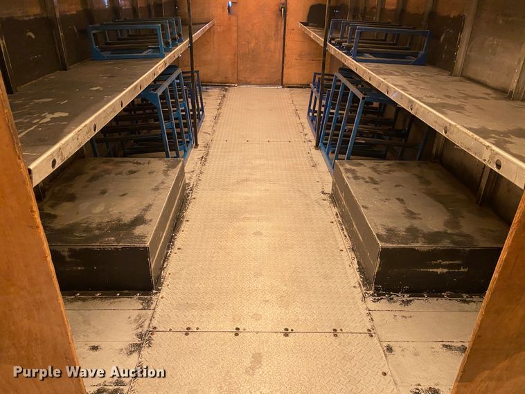 image for item JW9286 2005 Freightliner MT55  delivery van