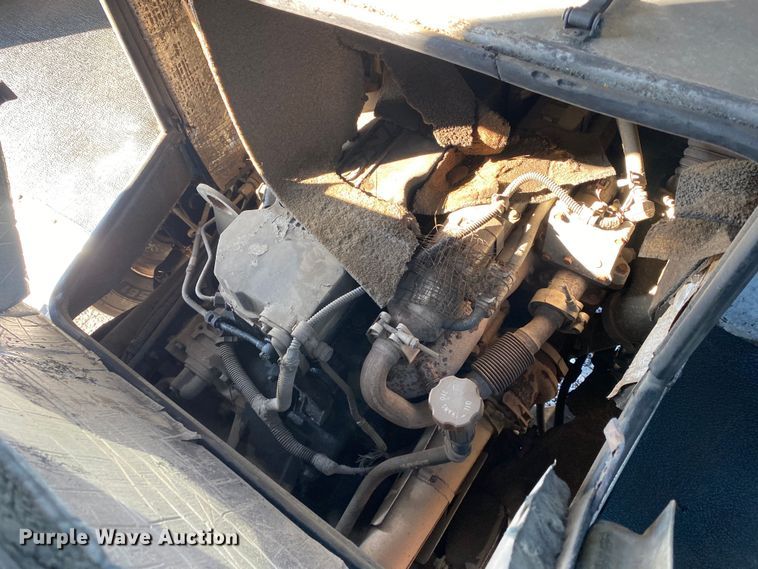 image for item JW9286 2005 Freightliner MT55  delivery van