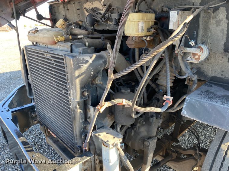 image for item JW9286 2005 Freightliner MT55  delivery van