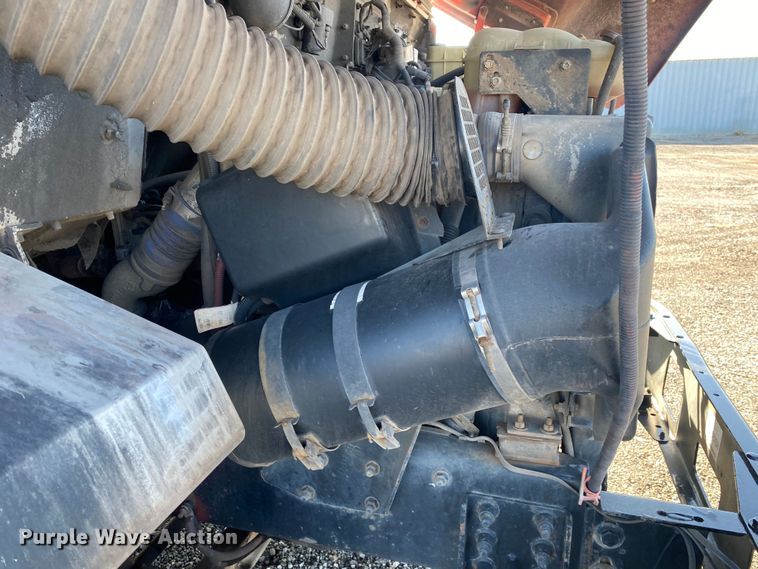 image for item JW9286 2005 Freightliner MT55  delivery van