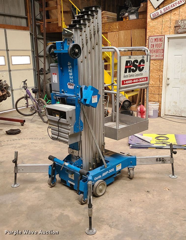 image for item JW9714 2003 Genie AWP-30S  vertical lift