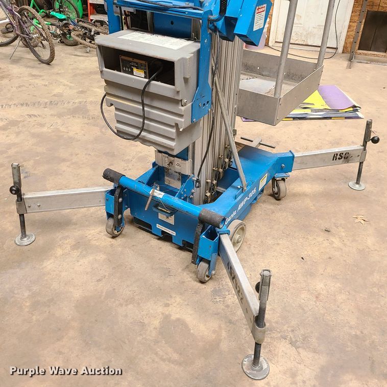 image for item JW9714 2003 Genie AWP-30S  vertical lift