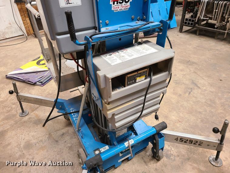 image for item JW9714 2003 Genie AWP-30S  vertical lift