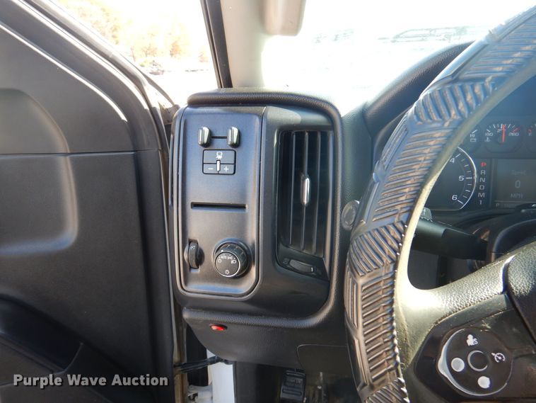 image for item JY9655 2015 GMC Sierra 2500HD  Double Cab pickup truck