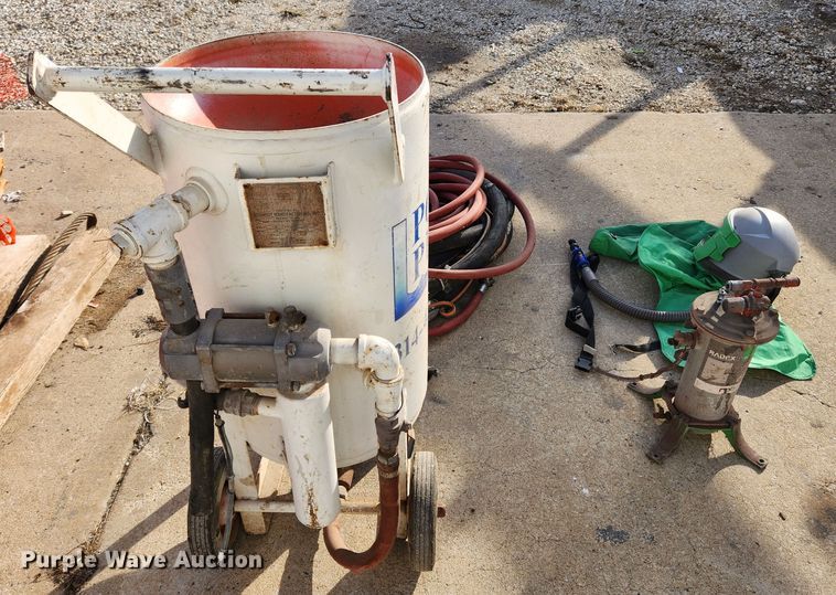 image for item KT9399 2002 Schmidt  sand blaster