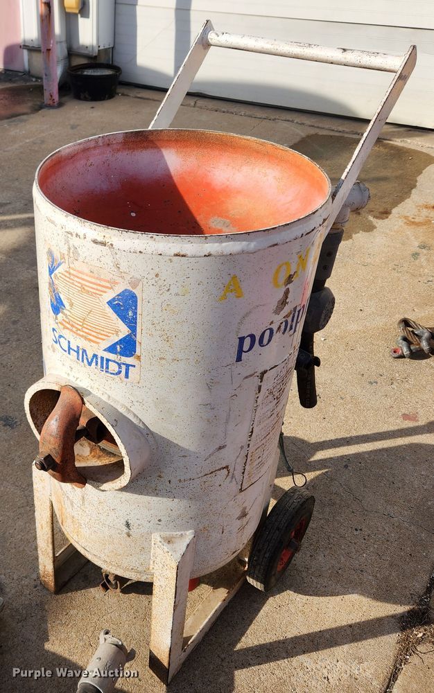 image for item KT9399 2002 Schmidt  sand blaster