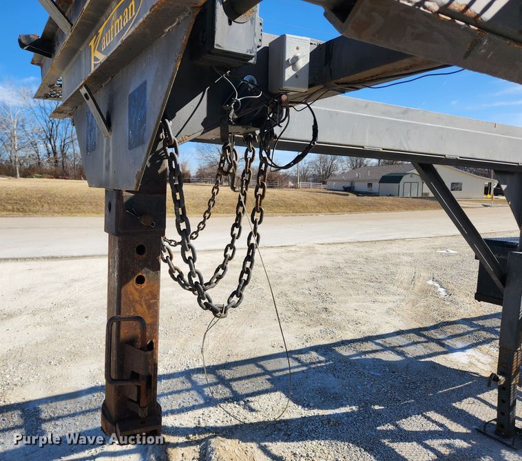 image for item KT9404 2006 Kaufman  car carrier trailer