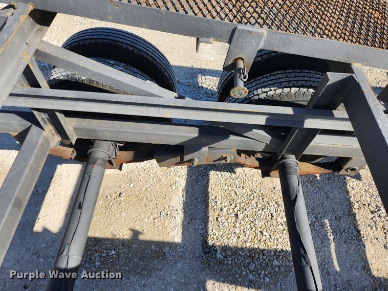 image for item KT9404 2006 Kaufman  car carrier trailer