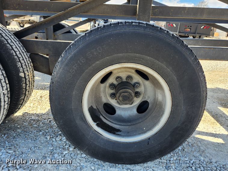 image for item KT9404 2006 Kaufman  car carrier trailer