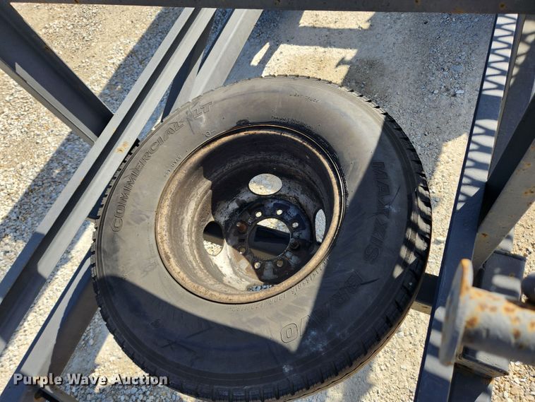 image for item KT9404 2006 Kaufman  car carrier trailer