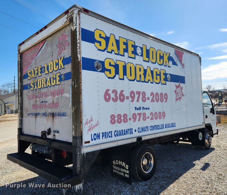 image for item KT9405 1996 Isuzu NPR  delivery truck