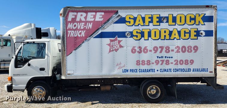 image for item KT9405 1996 Isuzu NPR  delivery truck