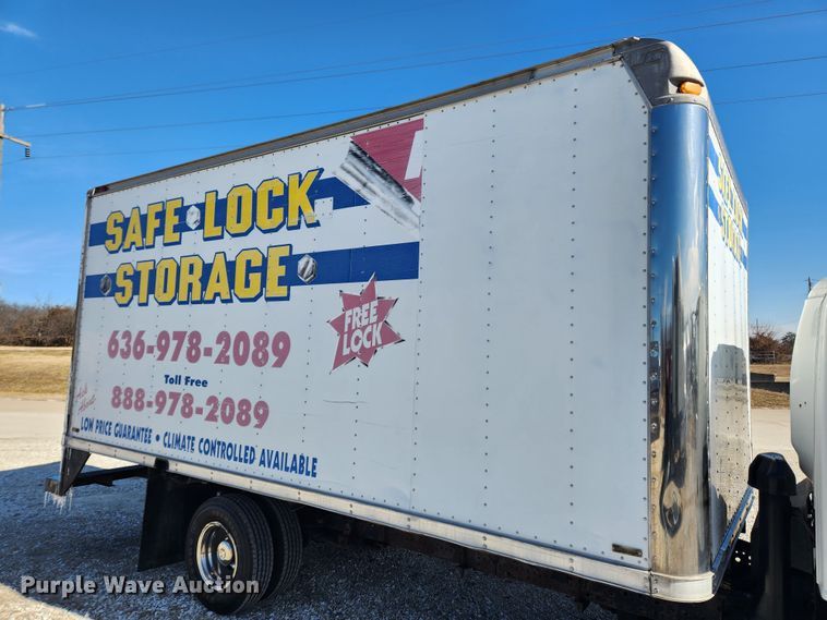 image for item KT9405 1996 Isuzu NPR  delivery truck